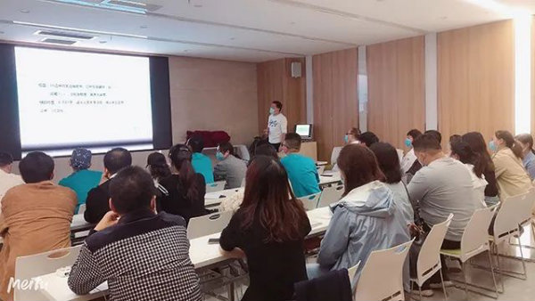 不懼風險 萬眾一心